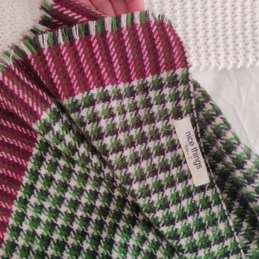 Scarf - Picture 2 of 3